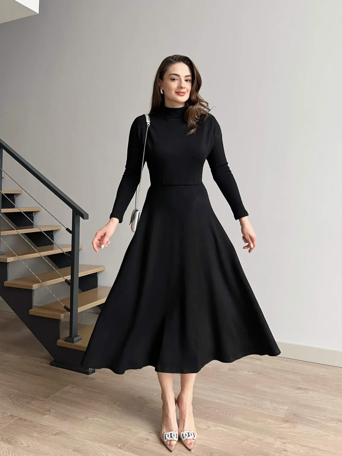 Robe à manches longues et jupe cloche - صورة 4 thumbnail