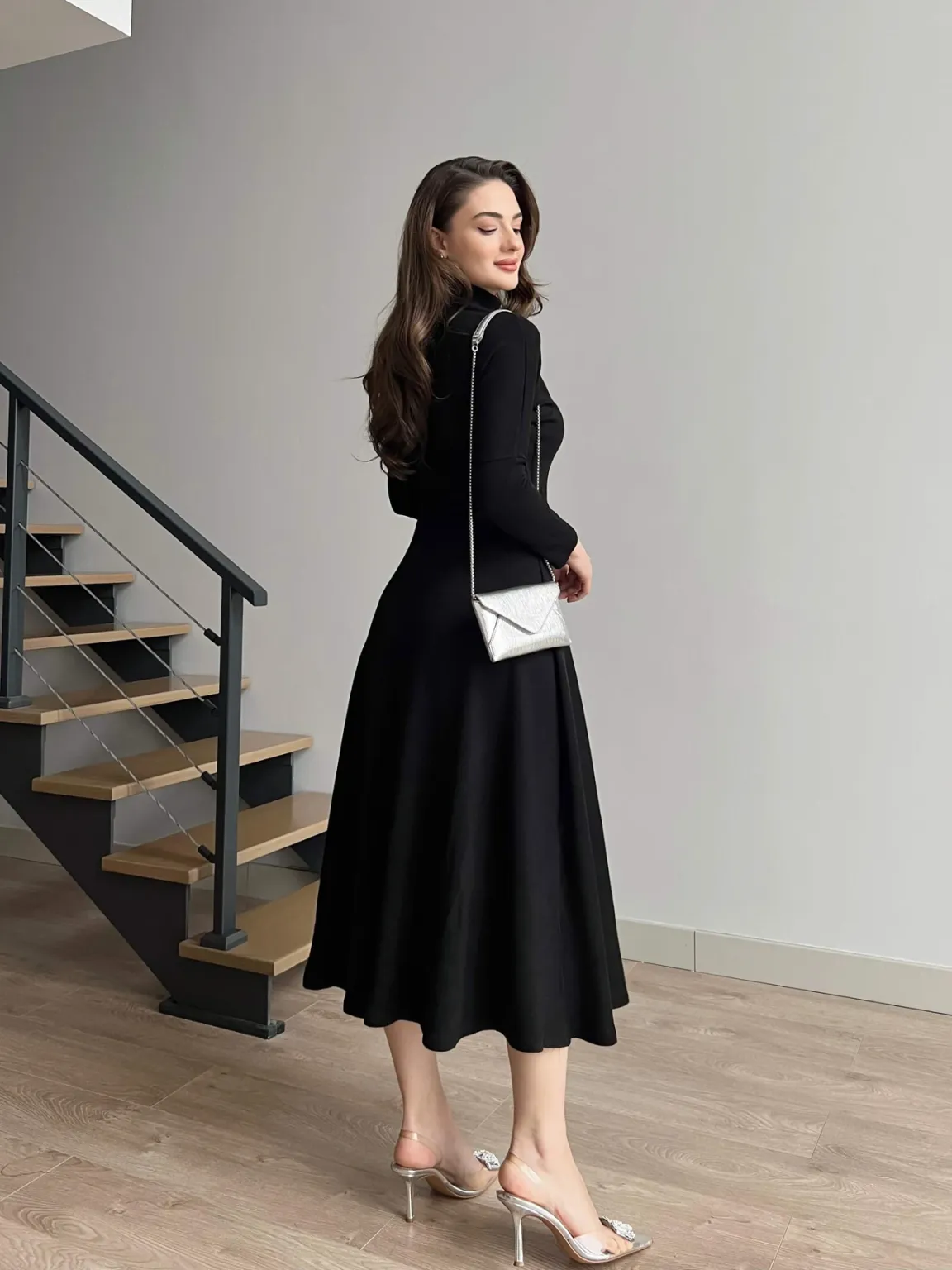 Robe à manches longues et jupe cloche - صورة 7 thumbnail