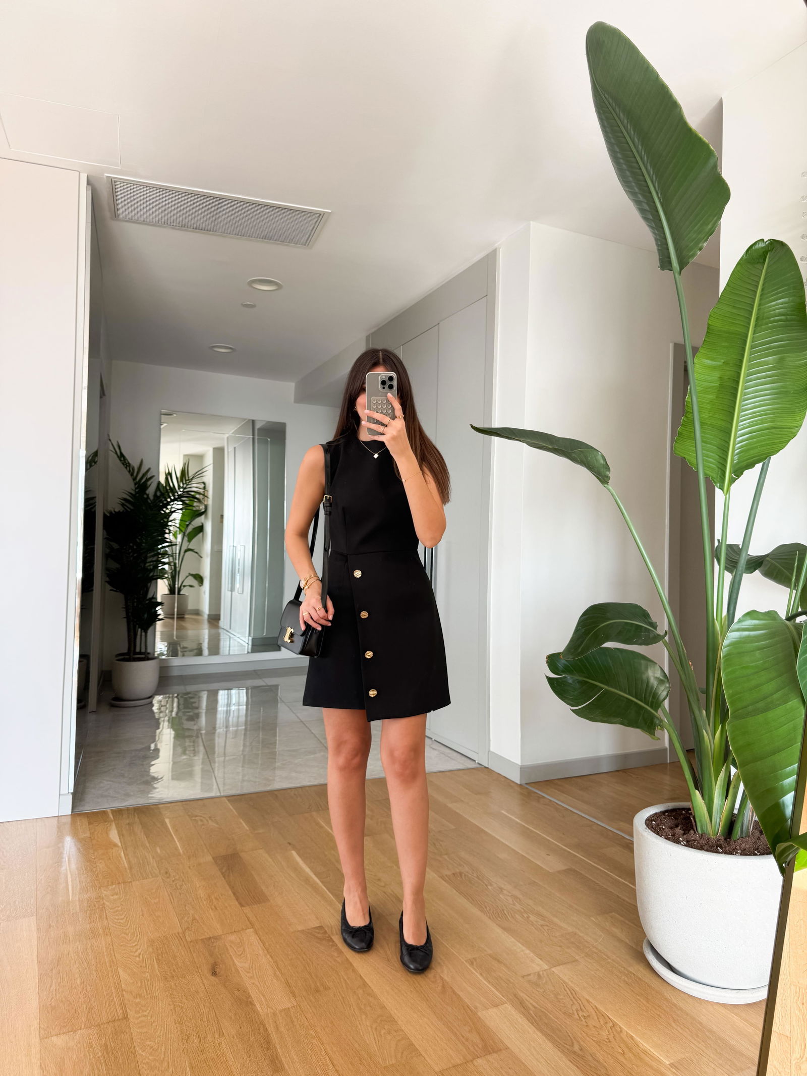 Robe Perla à texture unie avec détails à boutons dorés - صورة 11 thumbnail