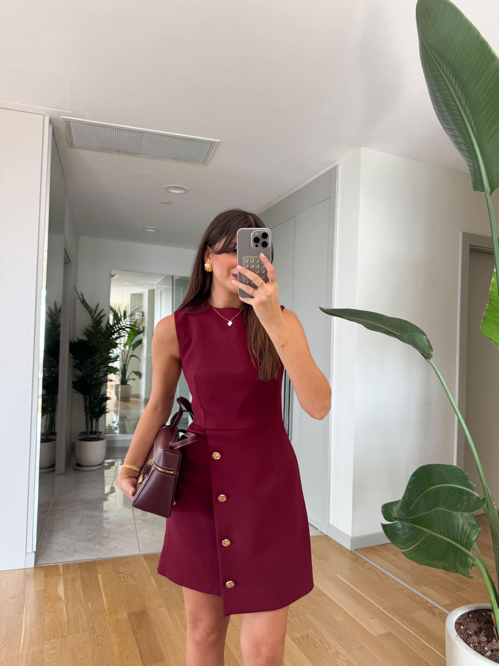 Robe Perla à texture unie avec détails à boutons dorés - صورة 5 thumbnail