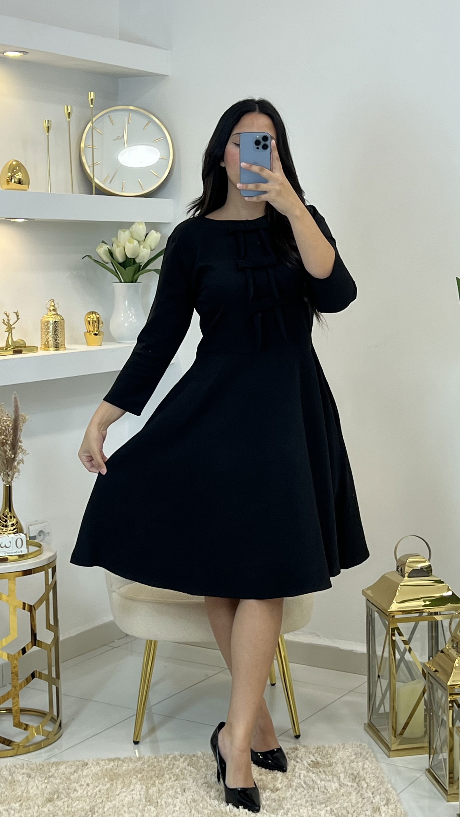Robe courte à manches longues avec nœud - صورة 4 thumbnail