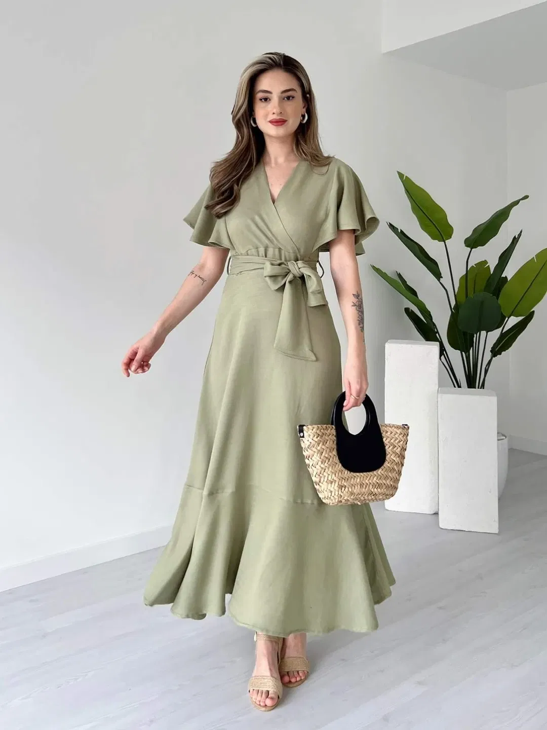 Robe en lin avec manches à volants - صورة 5 thumbnail