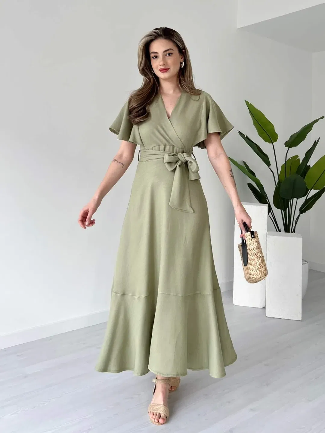 Robe en lin avec manches à volants - صورة 6 thumbnail
