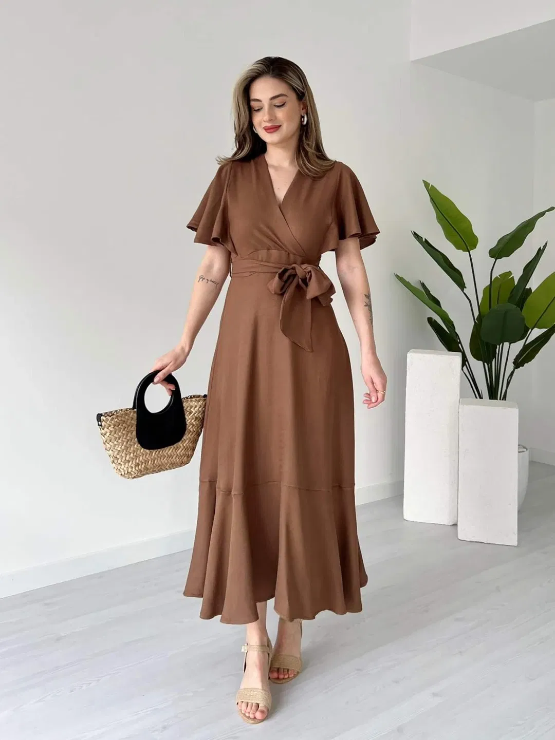 Robe en lin avec manches à volants - صورة 16 thumbnail