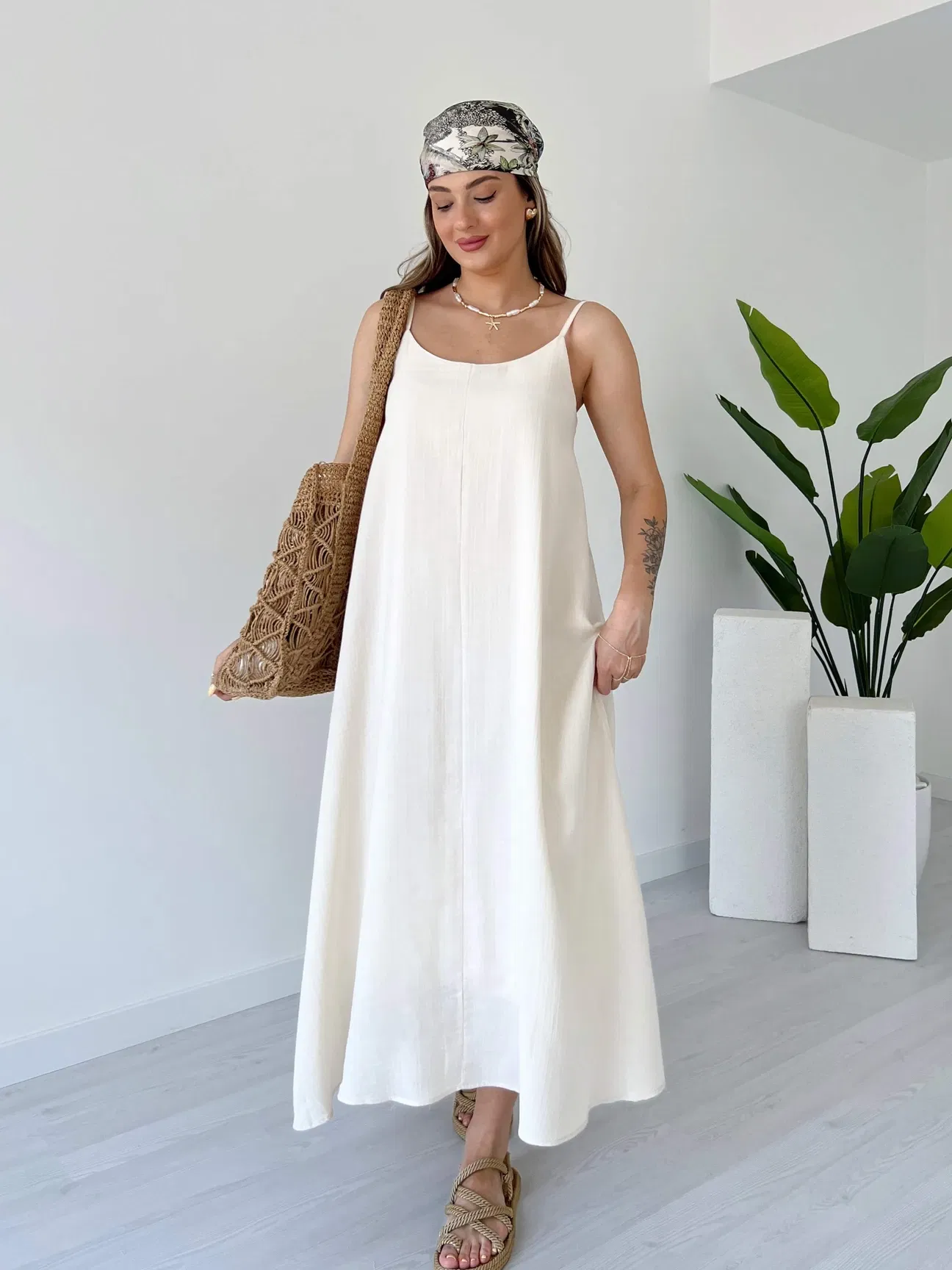 Robe en crepe froissé a bretelles - صورة 5 thumbnail