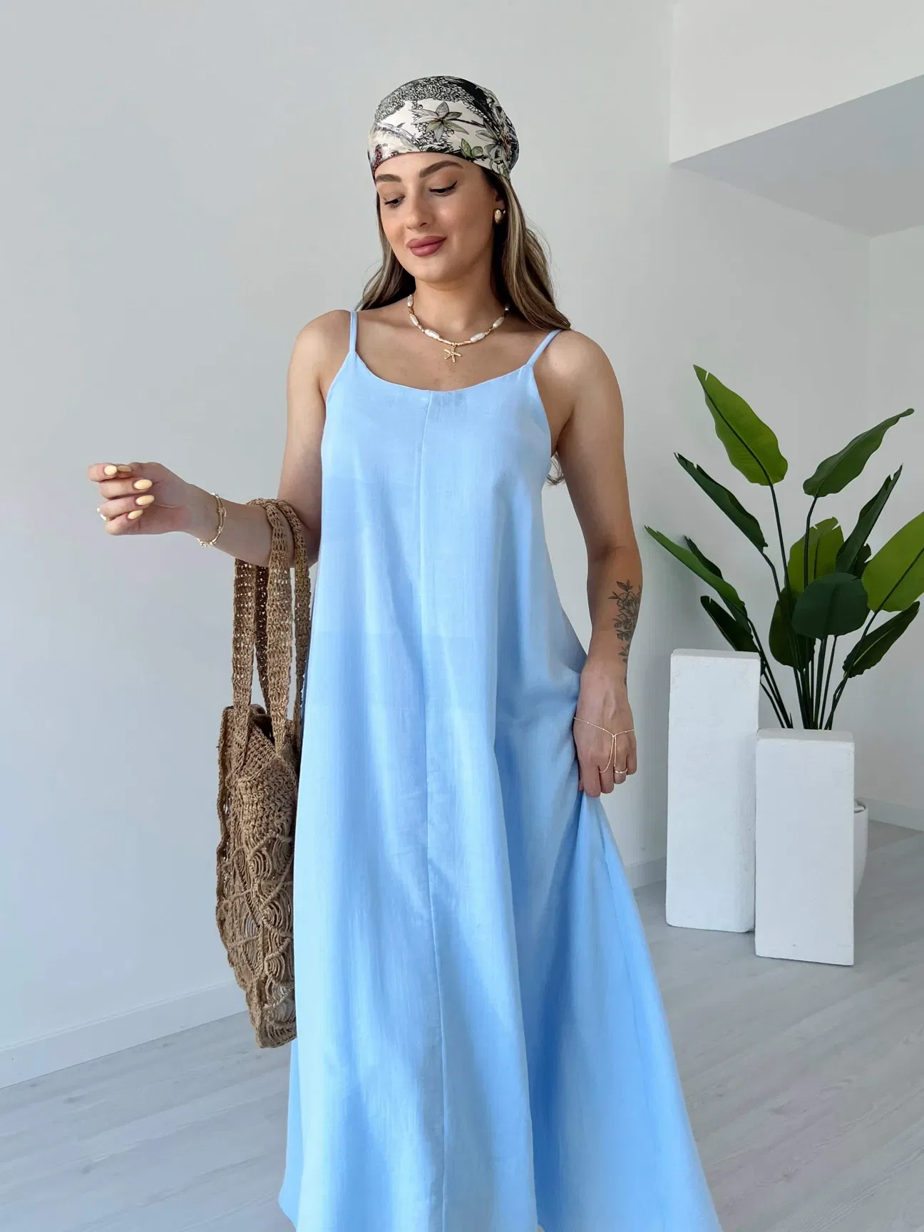 Robe en crepe froissé a bretelles - صورة 3 thumbnail
